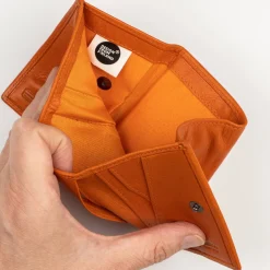 A. Eriksson lompakko Högsar Heljä Orange
