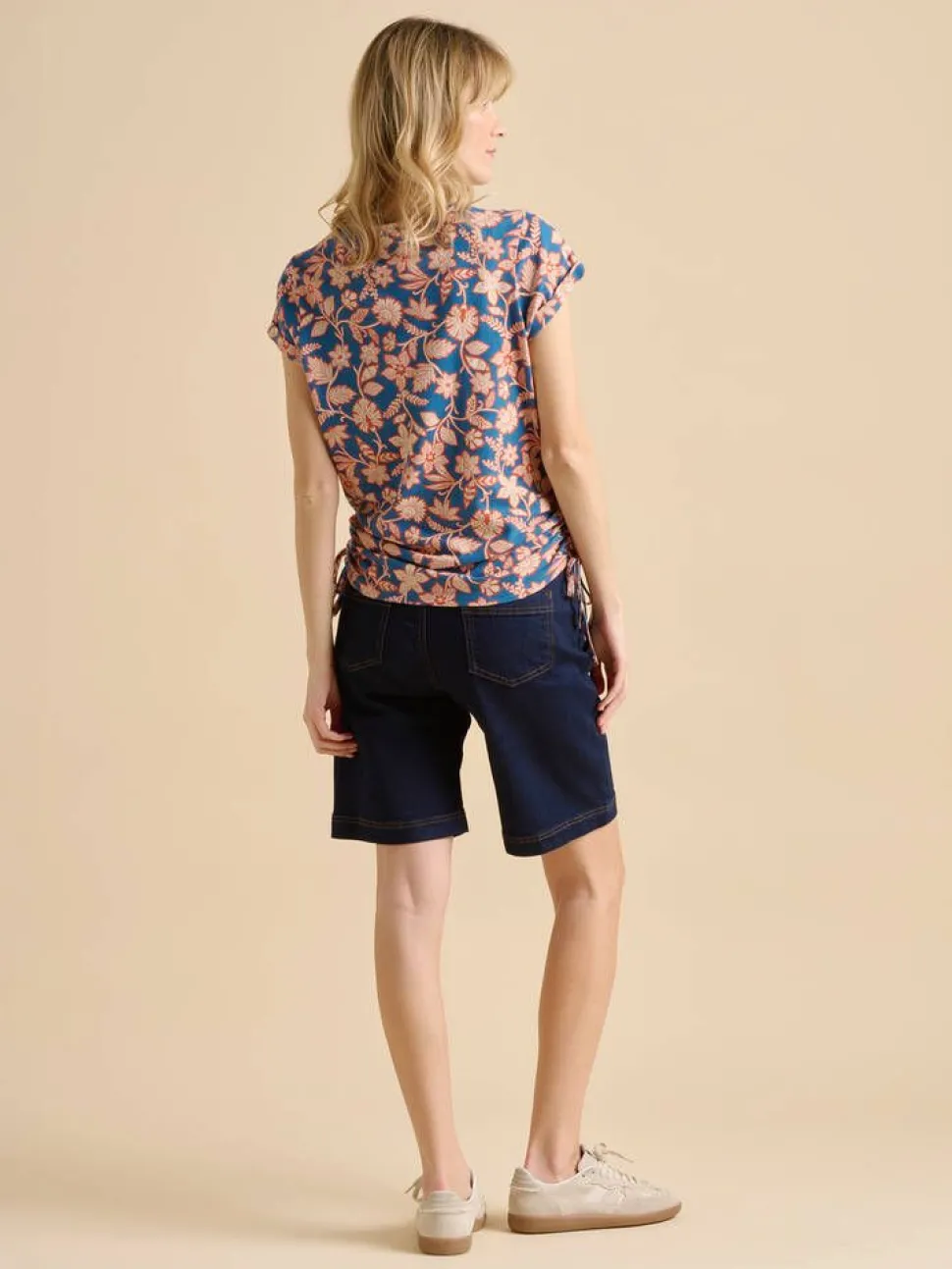 Brakeburn t-paita Midnight garden
