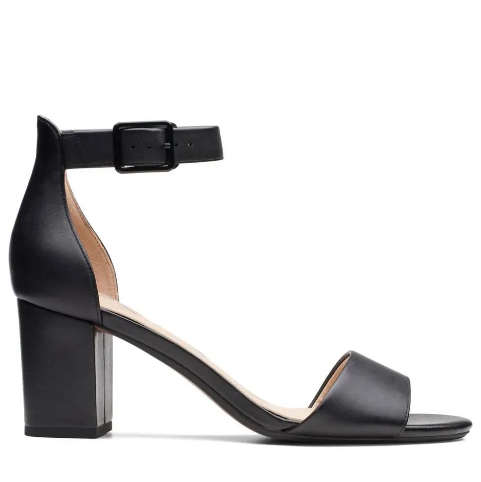 Clarks sandaletit Deva Mae Black