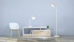 Design by Grönlund Blink lattiavalaisin valkoinen