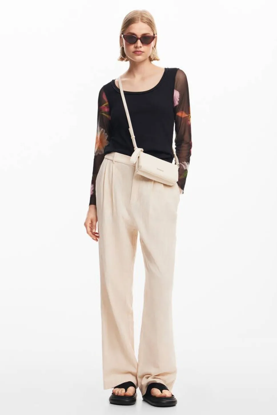 Desigual laukku 25SAYP23