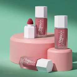 Essence nestemäinen poskipuna Cheeky Love