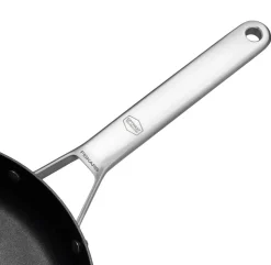 Fiskars Taiten paistinpannu Ø 28 cm