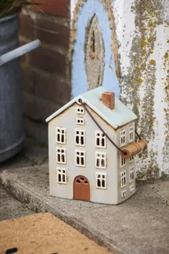 IB Laursen talolyhty Nyhavn puukahvalla ruskea ovi