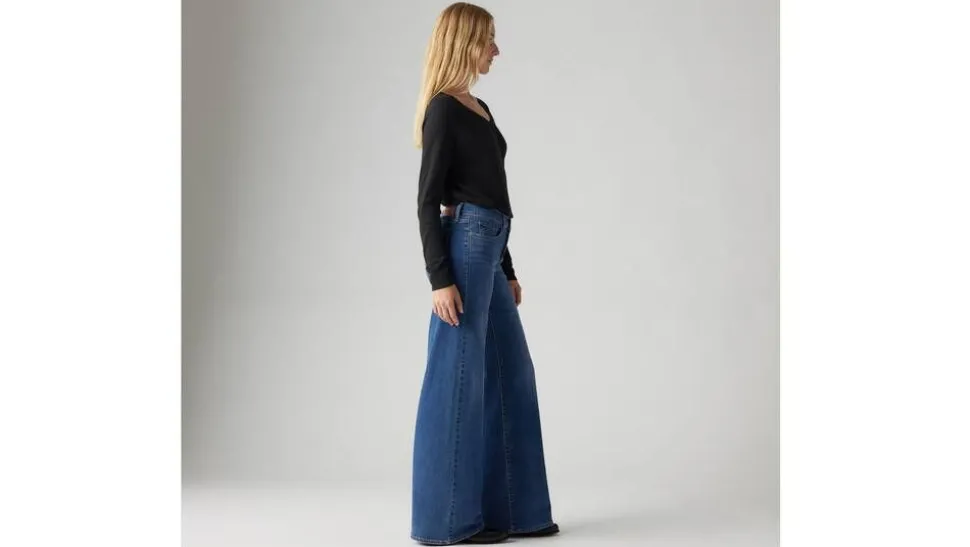 Levi's farkut 318 Shaping Wide Leg Clever Girl