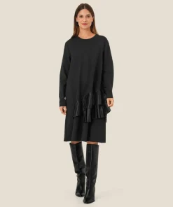 Masai mekko MaNovalene