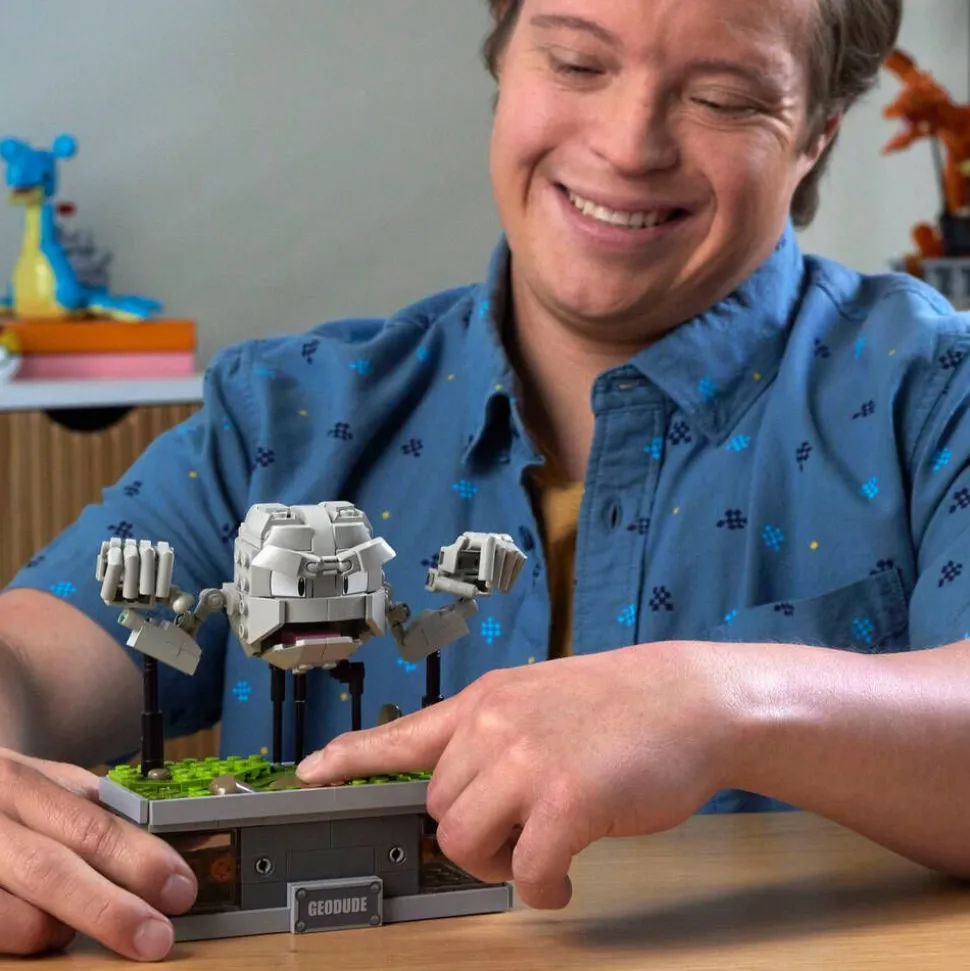 Mega Pokemon Mini Motion Geodude