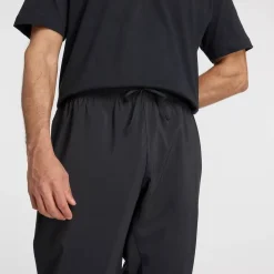 New Balance treenihousut Sport Essentials Woven Jogger