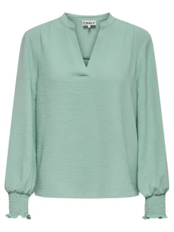 Only pusero Onlmette Jadeite