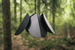 Sessak Lehmus design-riippuvalaisin mattamusta
