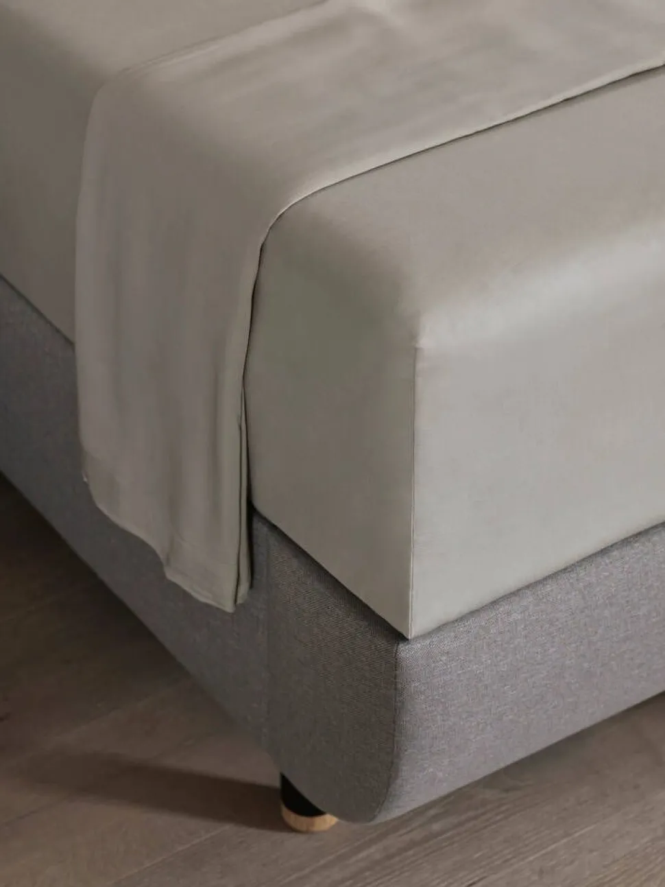 TEMPUR 150x200x30 cm muotoonommeltu lakana Silky Bamboo