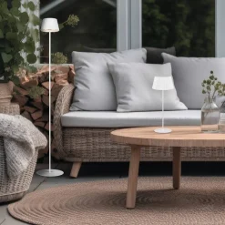 Trio Lighting LED ulkopöytävalaisin Suarez mattavalkoinen la