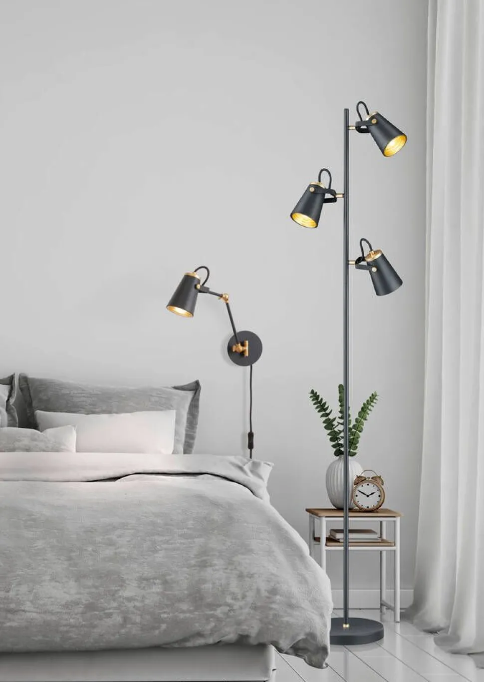 Trio Lighting lattiavalaisin Edward 3xE14 mattamusta/kulta