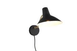 Trio Lighting seinävalaisin Traveller E27 mattamusta/mattame
