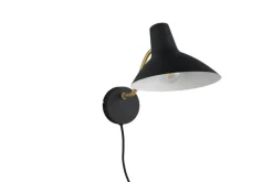 Trio Lighting seinävalaisin Traveller E27 mattamusta/mattame