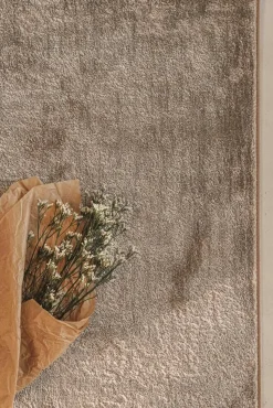 VM-Carpet Basaltti 410 beige ø 133 cm, kantti 5979