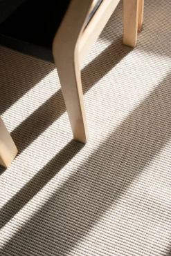 VM-Carpet Esmeralda 71 valkoinen, 160*230 cm, kantti 009 B