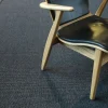 VM-Carpet Esmeralda 79 musta, 80*200 cm, kantti 020 B