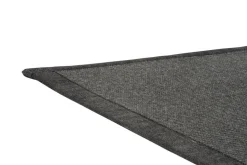 VM-Carpet Esmeralda 79 musta, 80*150 cm, kantti 020 B